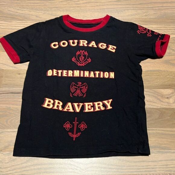 Universal Studios Harry Potter Gryffindor Short Sleeve Tee - Picture 1 of 3